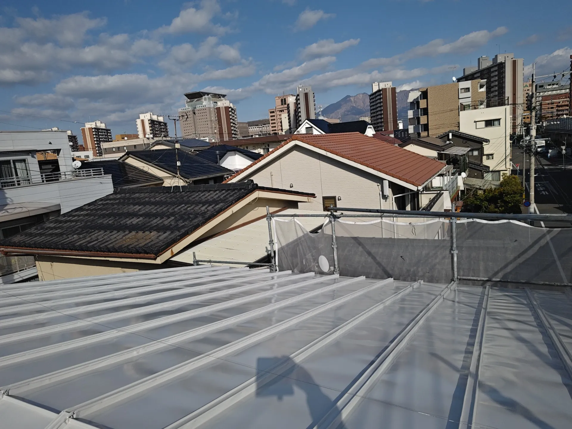 ガルバリウムのメンテナンス方法と板金塗装【ガルバリウム鋼板】費用相場を鹿児島県で詳しく解説